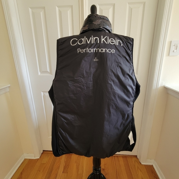 Calvin Klein Womens Performance Funnel Neck Puffer Camo Print Vest Size 2X - Picture 3 of 14
